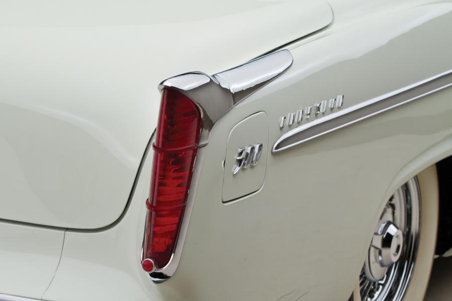 Детали экстерьера Chrysler C-300 1955 года  (фото 85 из 98)